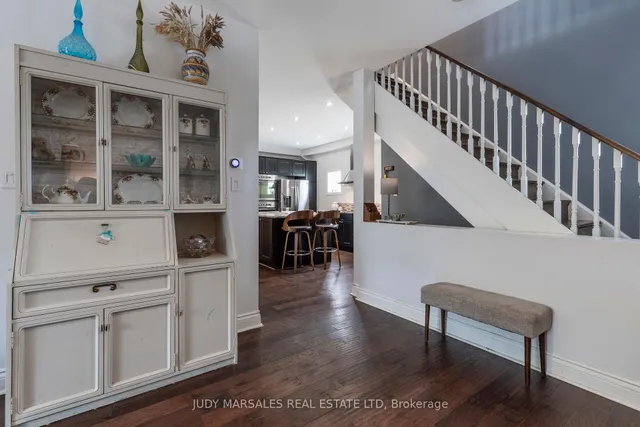 Additional image 16 of 100 Beddoe Dr Unit 21