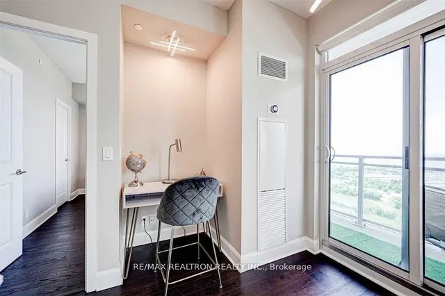 Additional image 21 of 33 Shore Breeze Dr Unit 2501