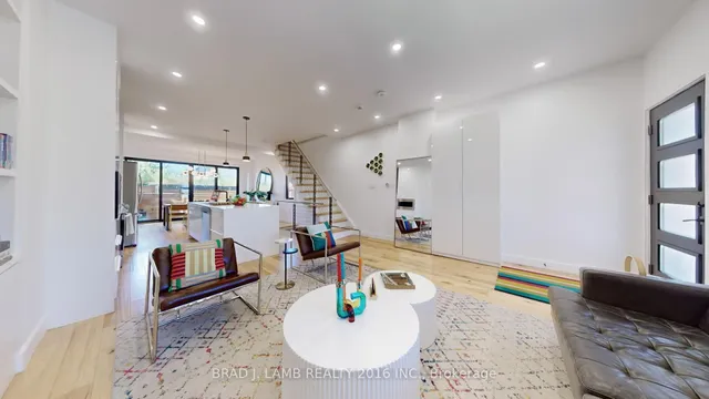 Additional image 15 of 4 Manchester Ave