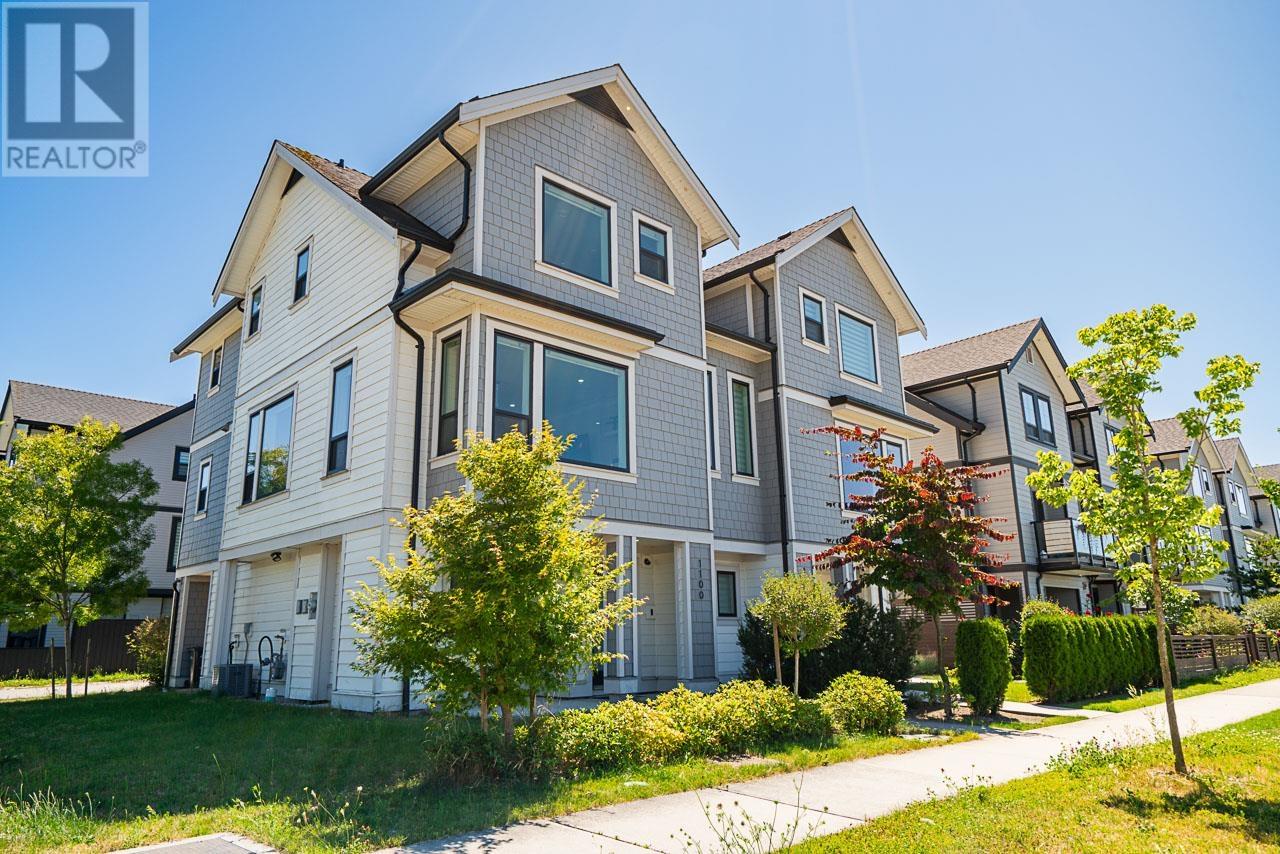 1100 SALTER STREET|New Westminster, British Columbia V3M0M4