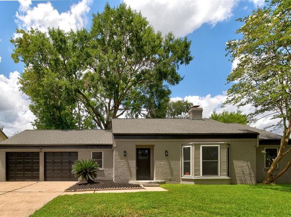 8822 Rowan Ln, Houston, TX 77036