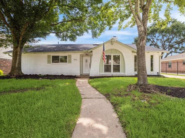9711 Braewick Dr, Houston, TX 77096