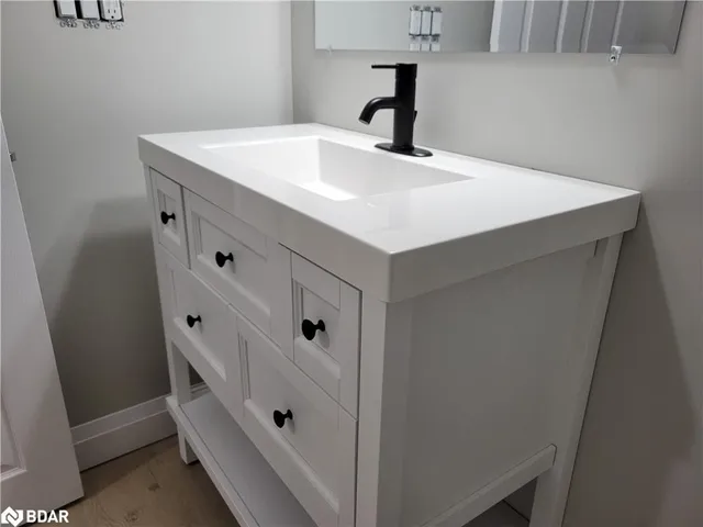 Additional image 18 of 889 Fennell Ave