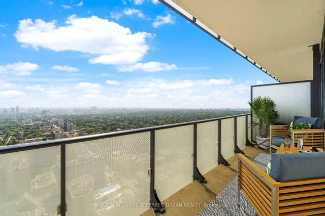 Additional image 4 of 185 Roehampton Ave Unit 3408