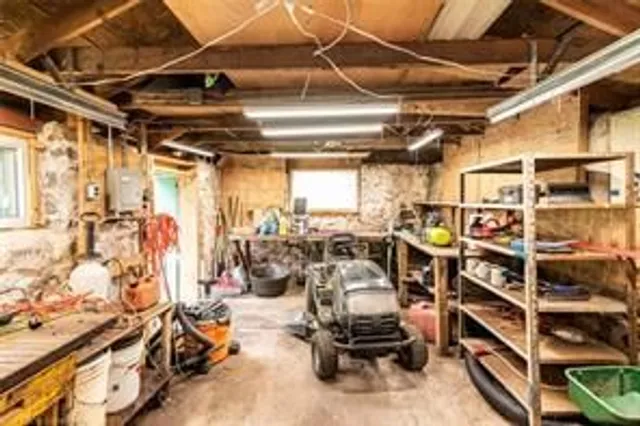 Additional image 35 of 1548 Brock Rd