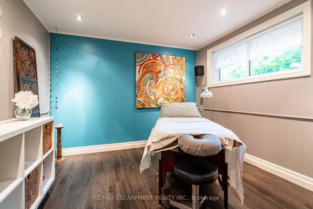 Additional image 26 of 5195 Cedarbook Cres