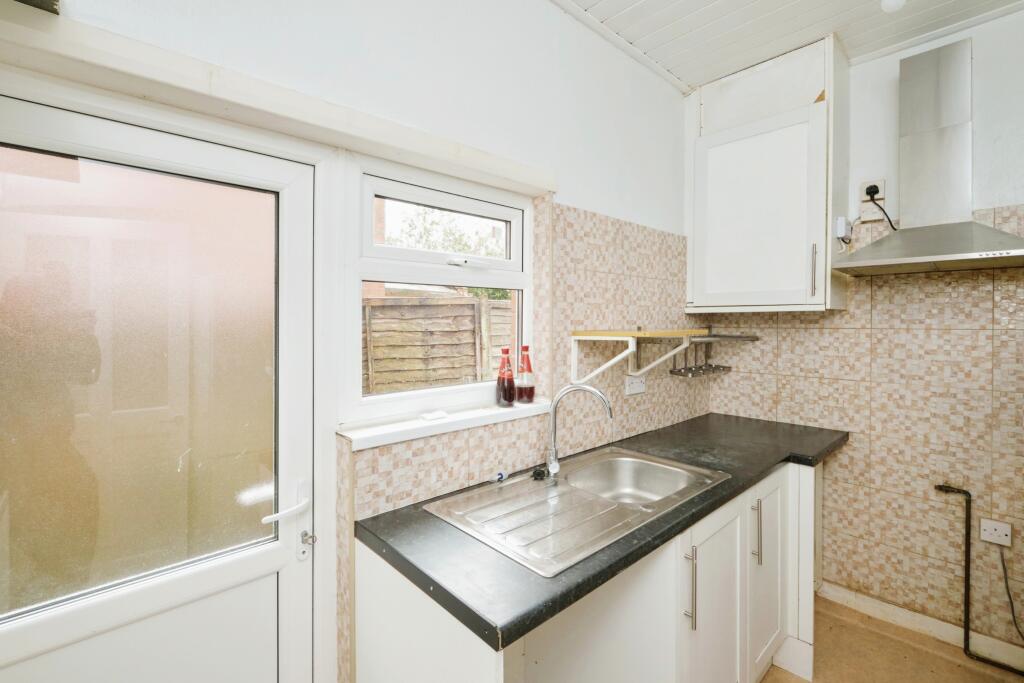 Additional image 4 of Manor Farm Road, Birmingham, B11