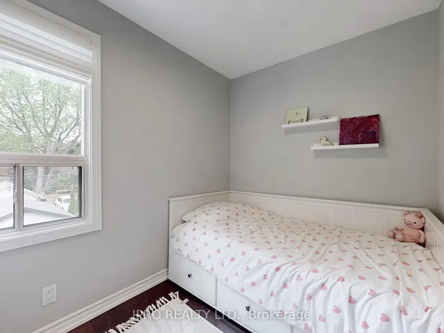 Additional image 25 of 85 Chisholm Ave