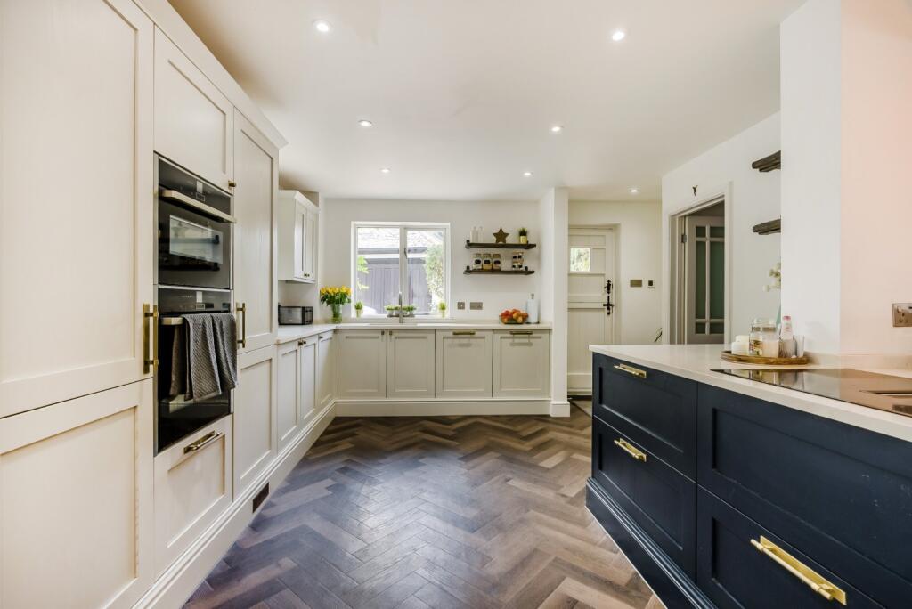 Additional image 32 of Radlett Road, Frogmore, St. Albans, Hertfordshire