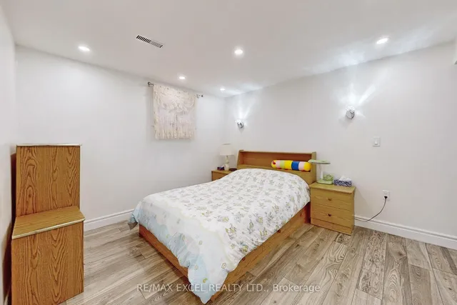 Additional image 36 of 43 Sonmore Dr