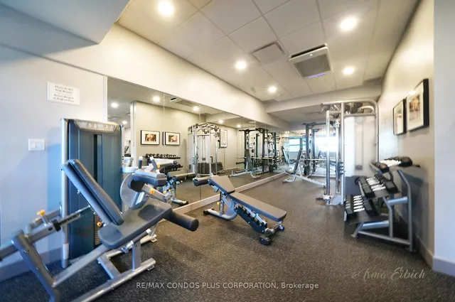 Additional image 38 of 55 Harbour Sq Unit 1917