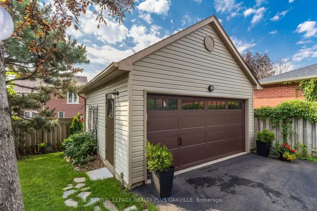 Additional image 38 of 232 Lexington Rd