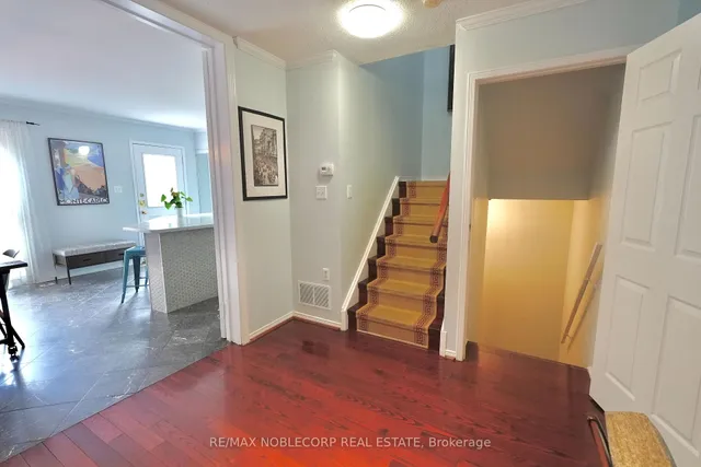 Additional image 26 of D-17 Overlea Blvd