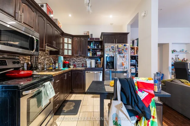 Additional image 4 of 1111 Gerrard St