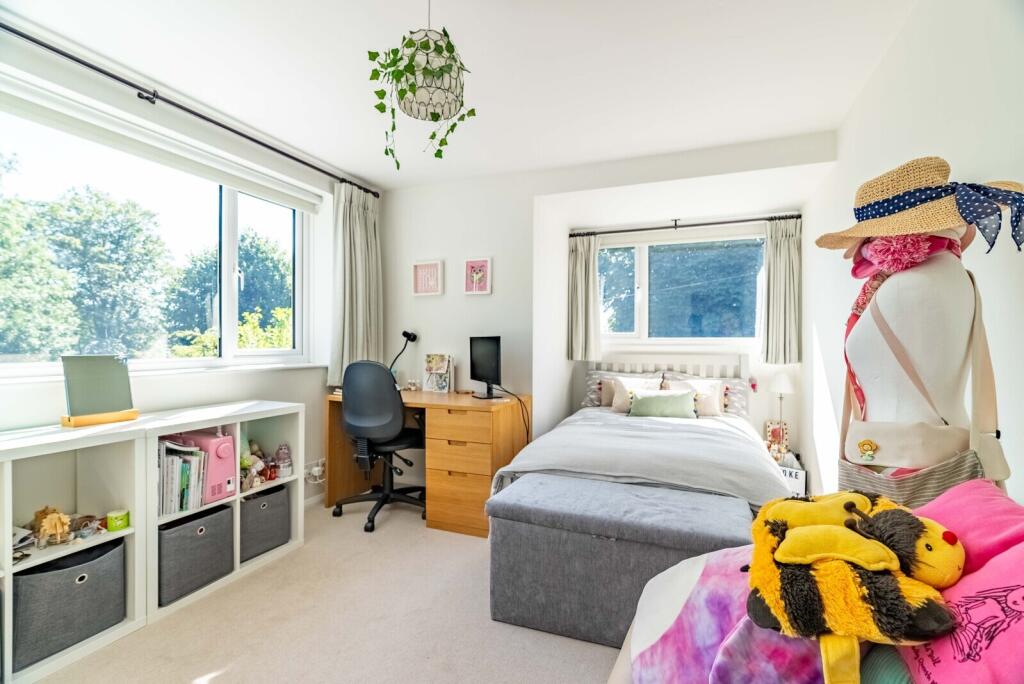 Additional image 12 of Tennyson Road, Harpenden, Hertfordshire, AL5