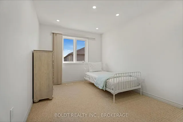 Additional image 21 of 26 Dulgaren St