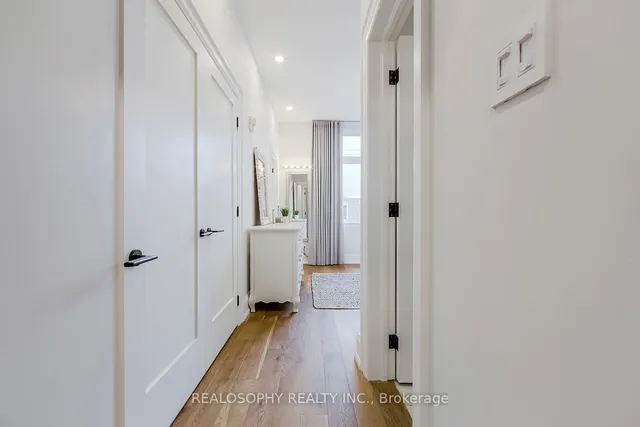 Additional image 24 of 1657 Bathurst St Unit 4A