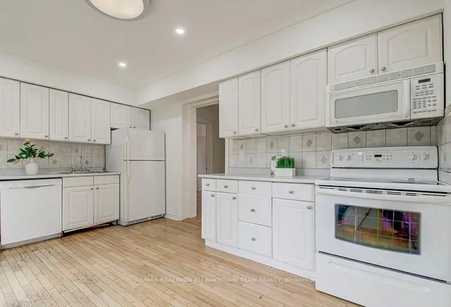 Additional image 46 of 29 Roseland Dr