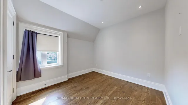 Additional image 27 of 71 Deloraine Ave