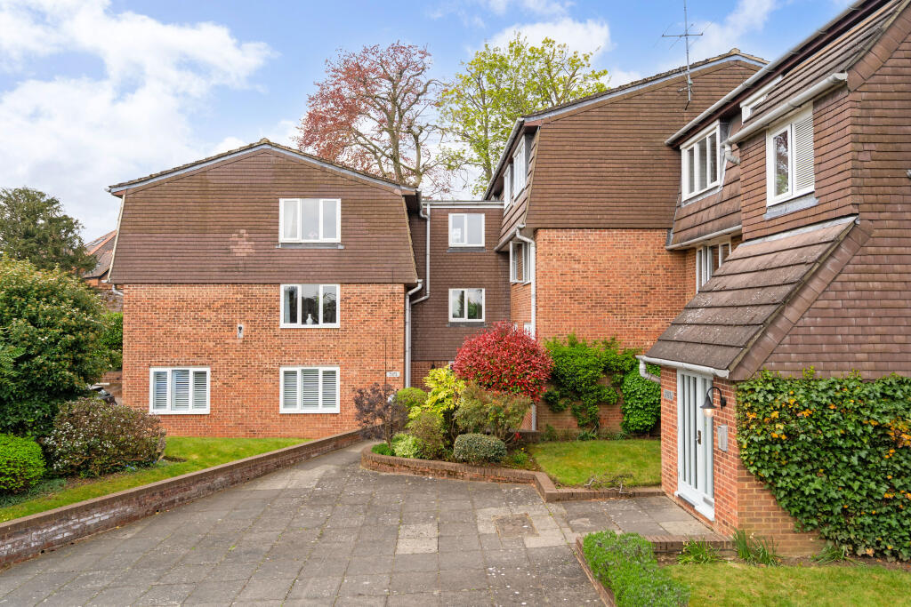 Additional image 12 of Douglas Road, Harpenden, AL5