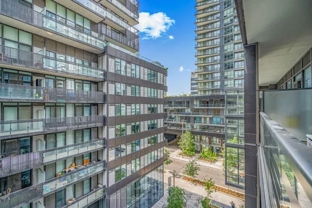 Additional image 39 of 39 Roehampton Ave Unit 408