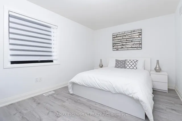 Additional image 24 of 388 Klein Circ