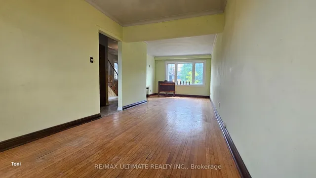 Additional image 6 of 300 Earlscourt Ave