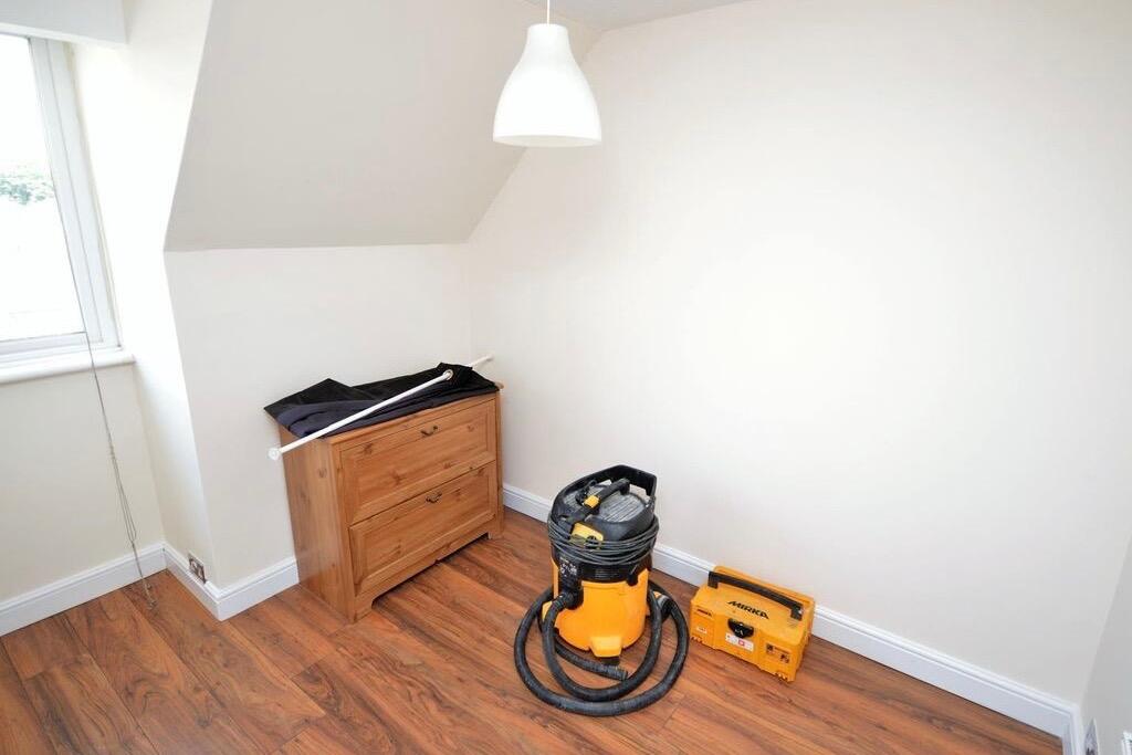 Additional image 8 of How Wood, Park Street, St. Albans, Hertfordshire, AL2