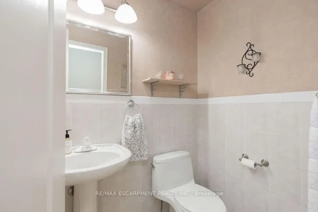 Additional image 30 of 10 Shadeland Cres