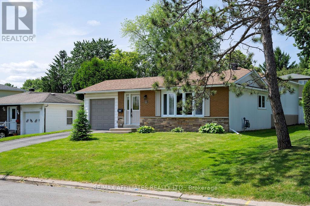 22 RED MAPLE CRESCENT|Ottawa, Ontario K1B3Z4