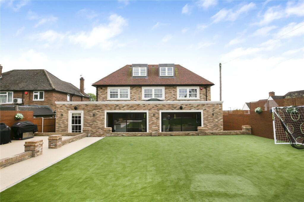 Additional image 22 of The Grove, Brookmans Park, Hertfordshire, AL9