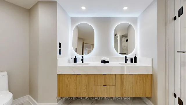 Additional image 20 of 85 Skymark Dr Unit 501