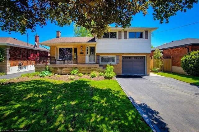 Additional image 32 of 35 Cloke Crt