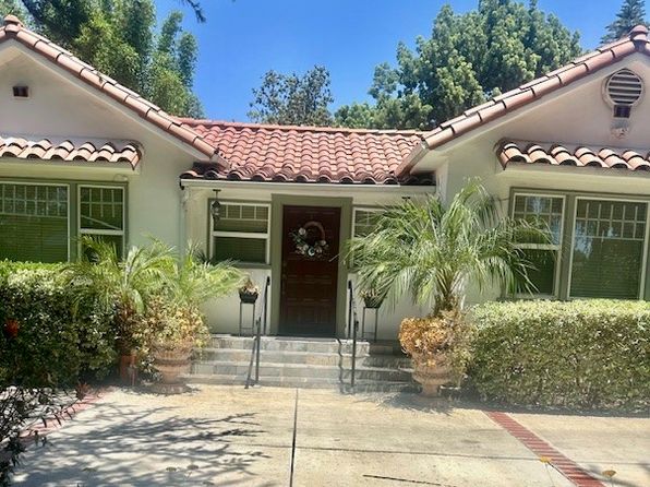 13621 Erwin St, Van Nuys, CA 91401