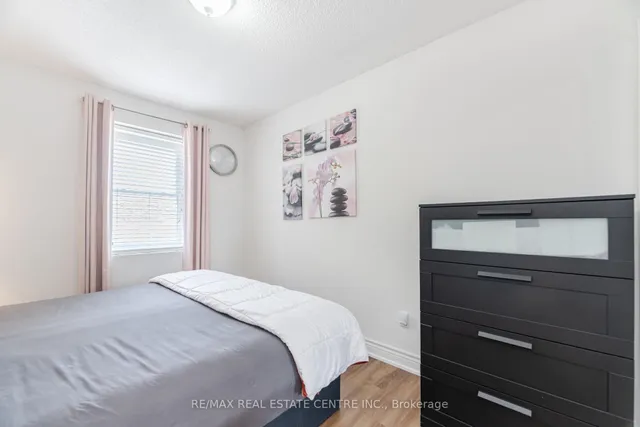 Additional image 26 of 30 Heslop Rd Unit 34