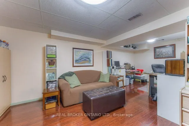 Additional image 29 of 889 Morley Ave