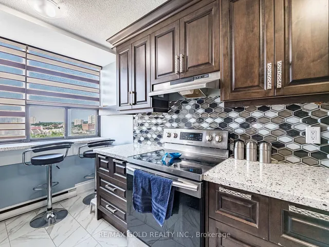 Additional image 19 of 18 Knightsbridge Rd Unit 1412