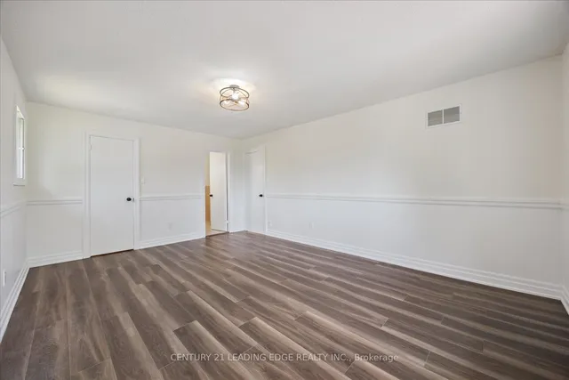 Additional image 25 of 49 Farmhill Crt
