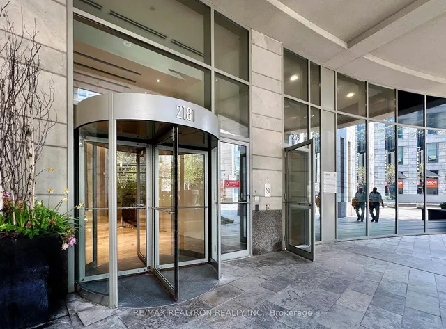 Additional image 5 of 2181 Yonge St Unit 2706