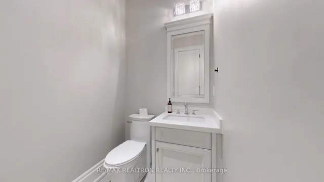 Additional image 18 of 71 Deloraine Ave