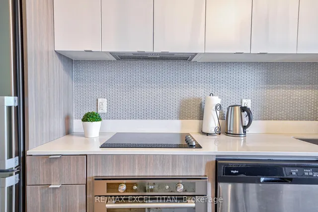 Additional image 20 of 5220 Dundas St Unit D413