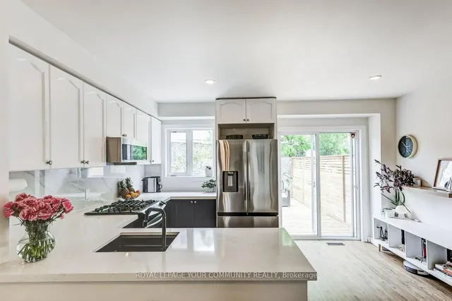 Additional image 9 of 740 Kennedy Rd Unit 6A