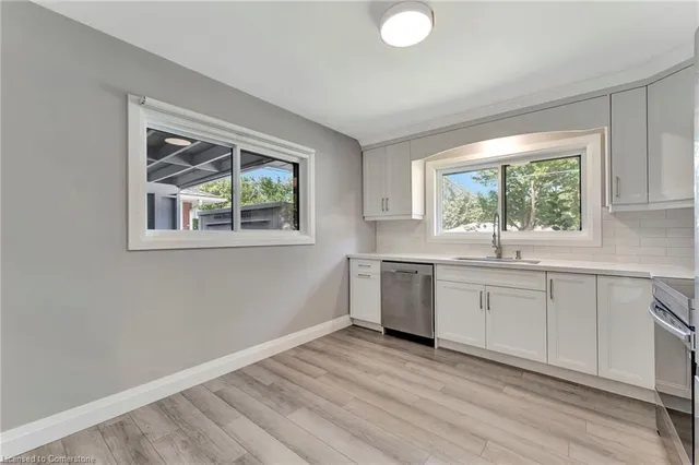 Additional image 17 of 153 Carwood Ave