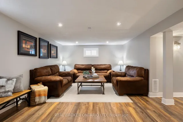 Additional image 24 of 50 Watson Cres