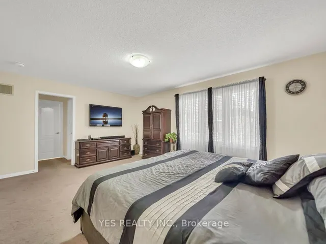 Additional image 32 of 47 Agricola Rd