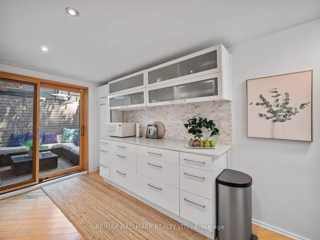 Additional image 12 of 69 De Grassi St