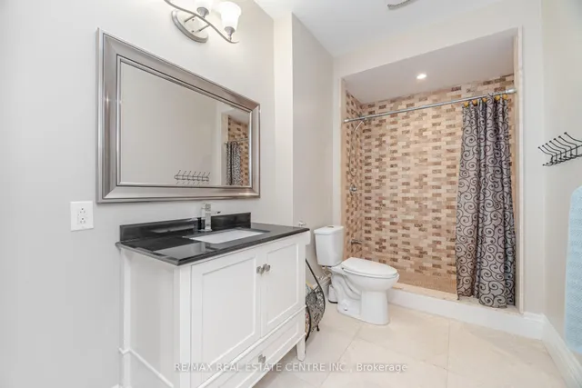 Additional image 40 of 275 Martin St