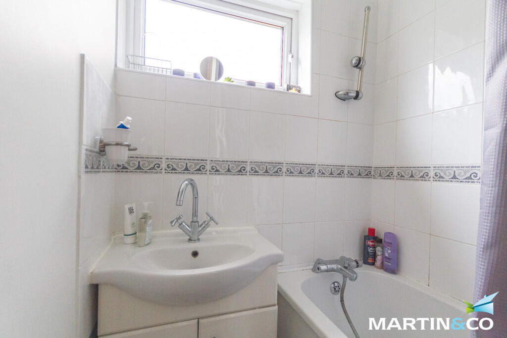 Additional image 7 of Leahurst Crescent, Harborne, B17