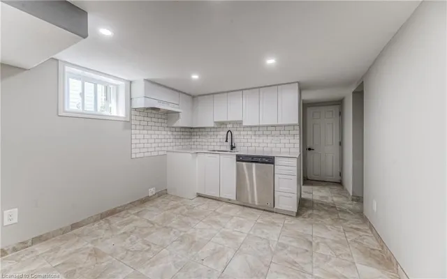 Additional image 25 of 60 Rosedale Ave