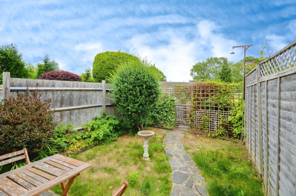 Additional image 14 of Queens Road, Harpenden